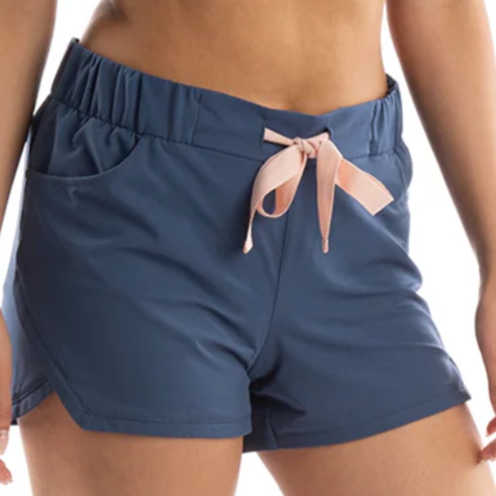 PEARL IZUMI Women's Scape Short